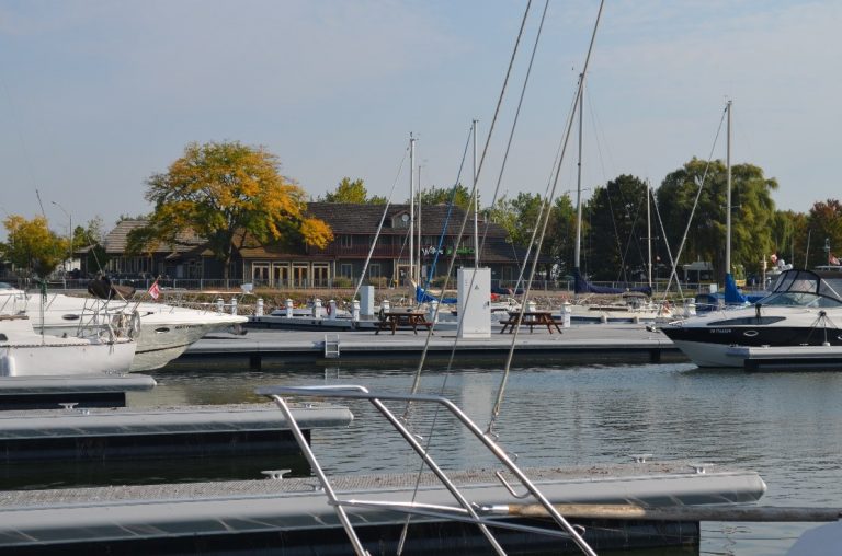 Amenities Harbour West Marina